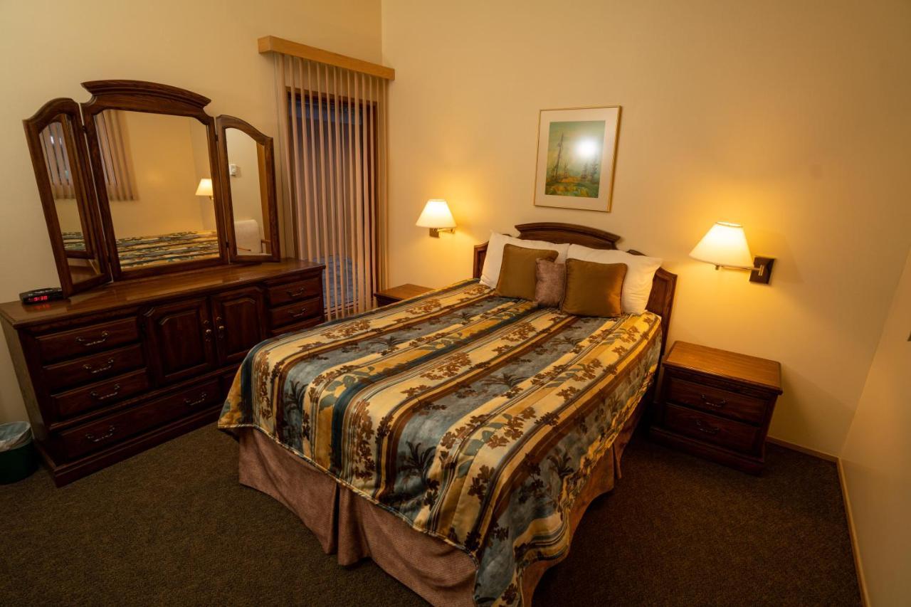 Fairmont Hot Springs Resort Exterior foto